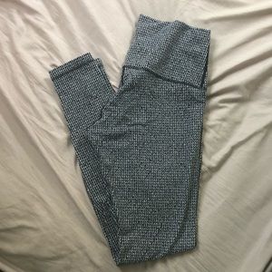 Lululemon Full Length Houndstooth Leggings